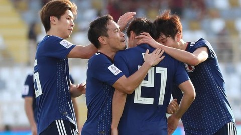 标题：阿曼 日本 比分预测：残阵日本遇昔日爆冷苦主，历史恩怨再上演？