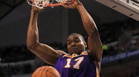 时光倒流回2011：科比咬牙封神之战，湖人的铁血记忆与2026的未竟梦想