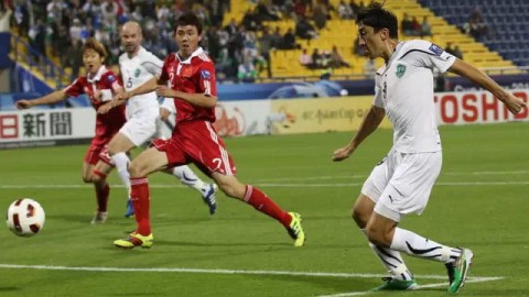 乌拉圭2-1乌兹别克斯坦：高效进攻压制卡纳瓦罗防线