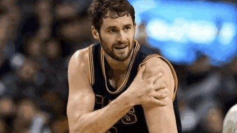 瑞典铁卫克拉夫特告别纽卡：一个时代的落幕与职业足球的残酷真相