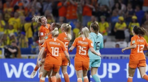 女足荷兰瑞典比分预测：伤病潮侵袭北欧海盗，荷兰橙衣军团能否笑纳大礼？