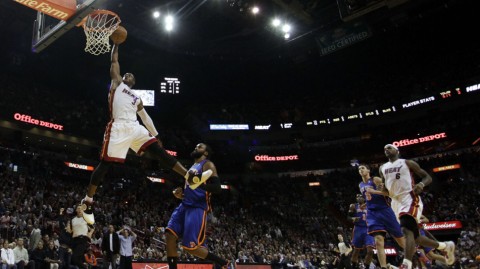 十年回首：韦德40分夜与尼克斯经典战役全记录